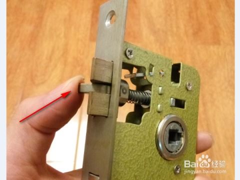 家里门锁突然坏了是不是预示着风水有问题？