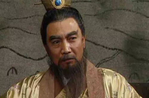 曹操夜读《左传》时 鬼影幢幢寒风刺骨的较深层原因剖析