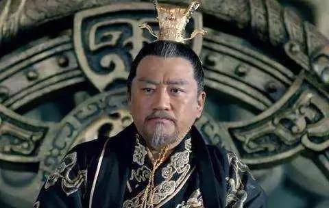 （三）超常怪异与迷信操纵