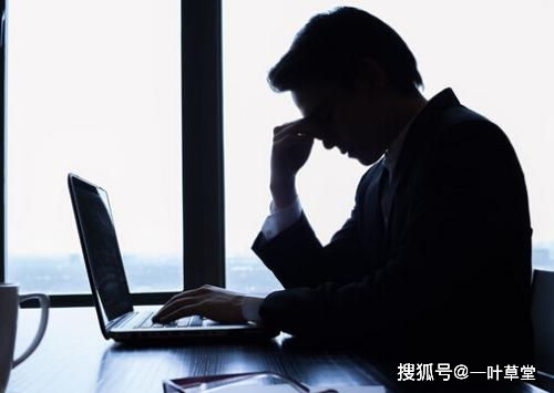 八字食伤弱的男人，如何提升食伤之力，改善婚姻运势？