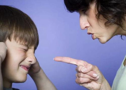 三、  家长焦虑下的异化实践案例深度剖析