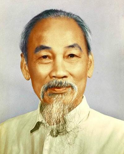 语言不通全靠手语和眼神交流