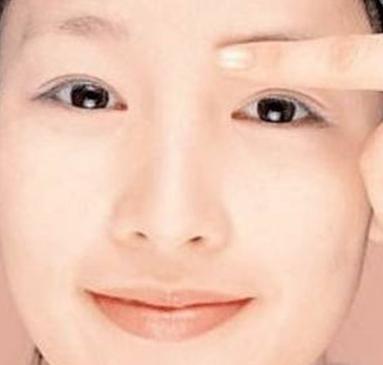 一、 额头较宽阔度与子女缘分之关联