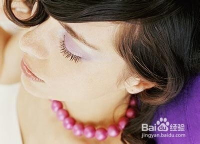 佩戴风水项链同房睡觉可依吗？