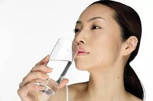 五行缺水的女孩如何同过补水来改善命运？