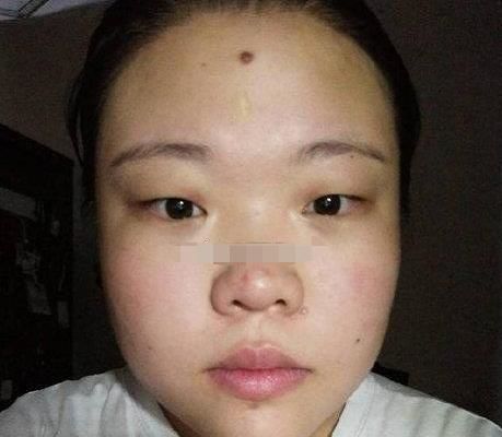 蒜头鼻的女人自私 不顾及他人感受