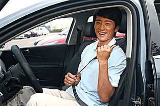 女人梦到自己开车是什么寓意或象征？