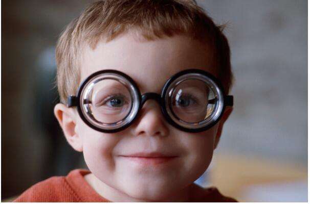 细长眼睛=事业开挂？这也太玄学了吧！