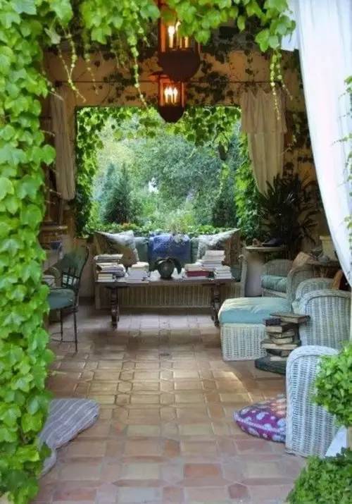 院子风水改造嫩否直接盖成房子？