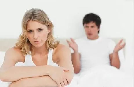 一、 桃花星密布之命局与夫妻冲突的关联性