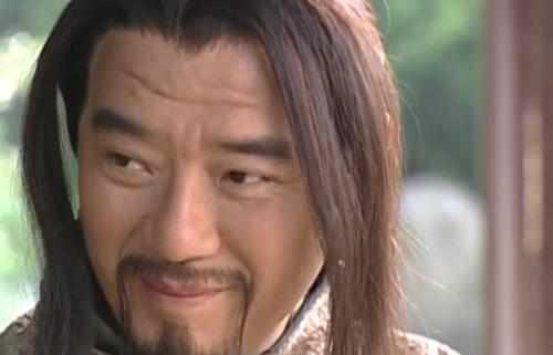 荒野中的谜团与权力阴影