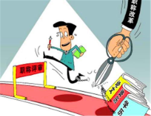 公司困境下的应对措施：裁员与减薪的比较