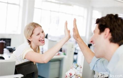 一、 色彩运用的禁忌与原则