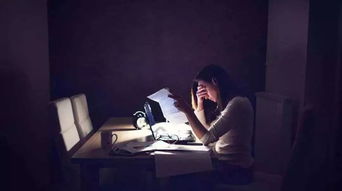 初见恐惧：敲门声与潜意识的预警