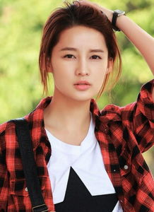 案例三：李女士住宅装修——时尚现代风格与财运提升之镜面布局实验