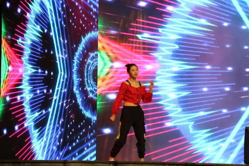 一、 传统艺术形式溯源：山歌旋律与月下舞蹈的历史渊源