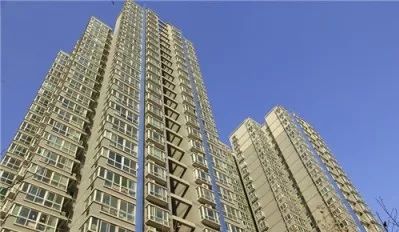 一、  视野与采光的考量：科学基底下的居住环境优化