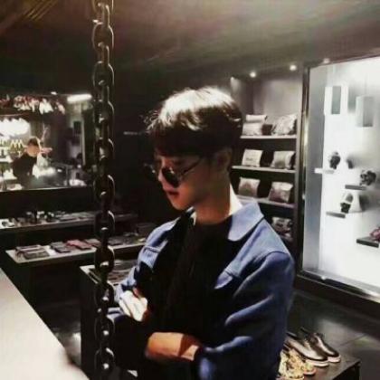 （三）鼠年出生男性：机智灵活与财运提升之策