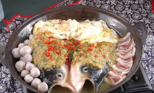 一、  餐饮风水选址的环境决定论分析