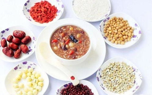 二、 饮食习俗：以食物象征季节转换并调和人体阴阳