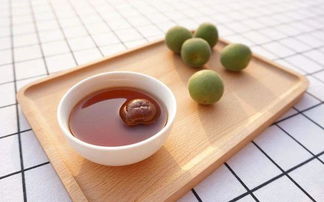 煮梅与食蛋：饮食养生中的生存智慧