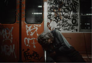 一、 研究背景与问题提出