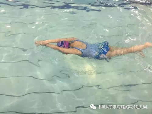 梦见在水里畅游为什么会这么开心呢？