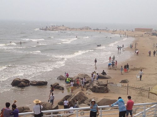 中午：海鲜大餐？别指望太新鲜！