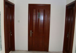 这栋楼的风水如何，卧室有两个门，门的设计对风水有影响吗？