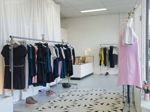 颜色搭配：2026年彩虹色