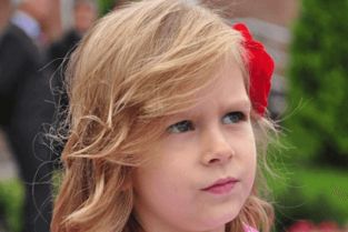 第二步：找个中间字