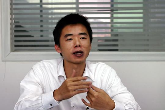 黄章的八字如何导致他无法扭转魅族走向衰落局面？