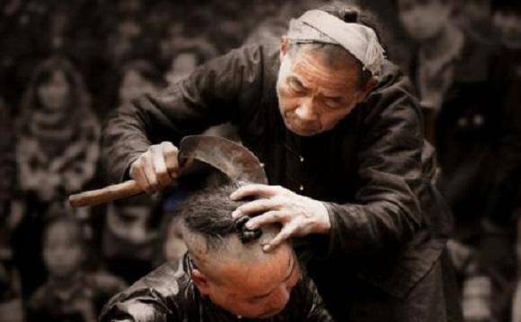 一、剃头吉日的传统理论基础