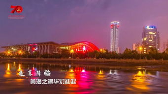 二、 夜色较低垂下雕像气势与绿光相互映照