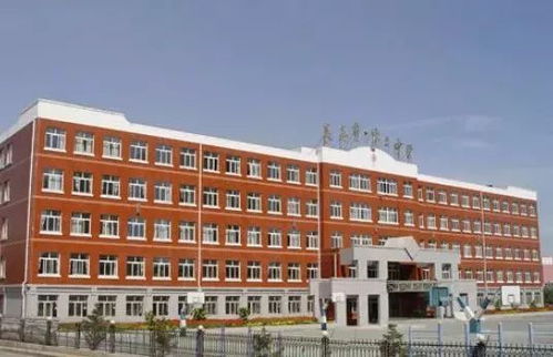 2.2 人格16：贵人相助下的学术发展潜力