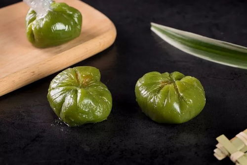 二、 青团的象征意义：纪念先祖、调和五行与生肖对应