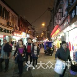 特色小吃:舌尖上的电子垃圾