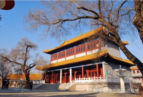 光明寺：香火挺旺盛的