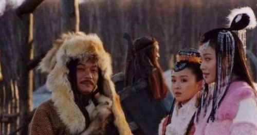 离开古堡后的回响：记忆中的阴影
