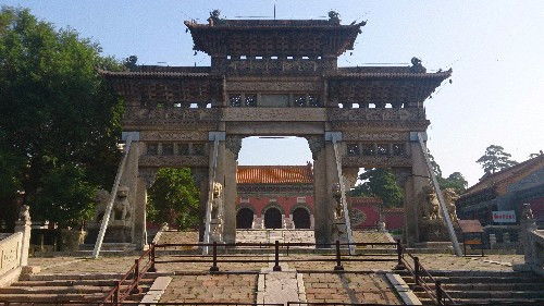 建筑布局与风水原则