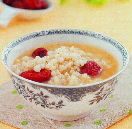 （一） 饮食调养：温补与润燥的辩证统一