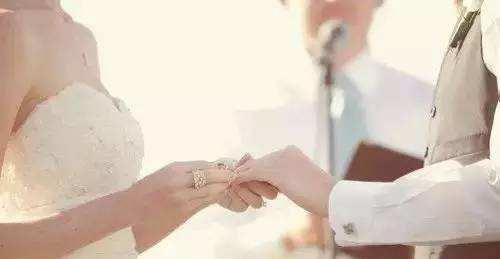 女命八字不旺夫，注定命苦吗？八字真的决定命运吗？