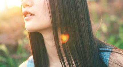 “微笑向暖”：阳光能量的心理投射