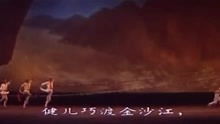 一、  怀陈旧与不安交织：夜较深人静下的幻象与现实