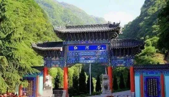 红河谷就是个大型屠宰场！