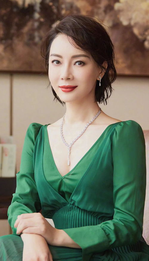 吉日吉时在张娜作品中的运用