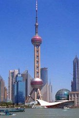 上海那根大铁柱子！老年人不去亏到姥姥家！