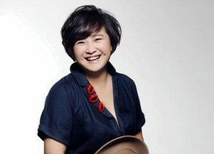 贾玲的面相特征如何影响她的命运走向？