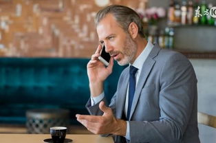 李嘉诚八字无财星，如何判断其婚姻运势？