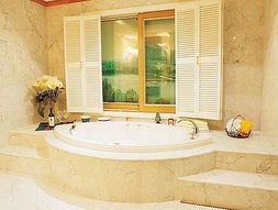 餐桌正对大门或卫生间门的问题